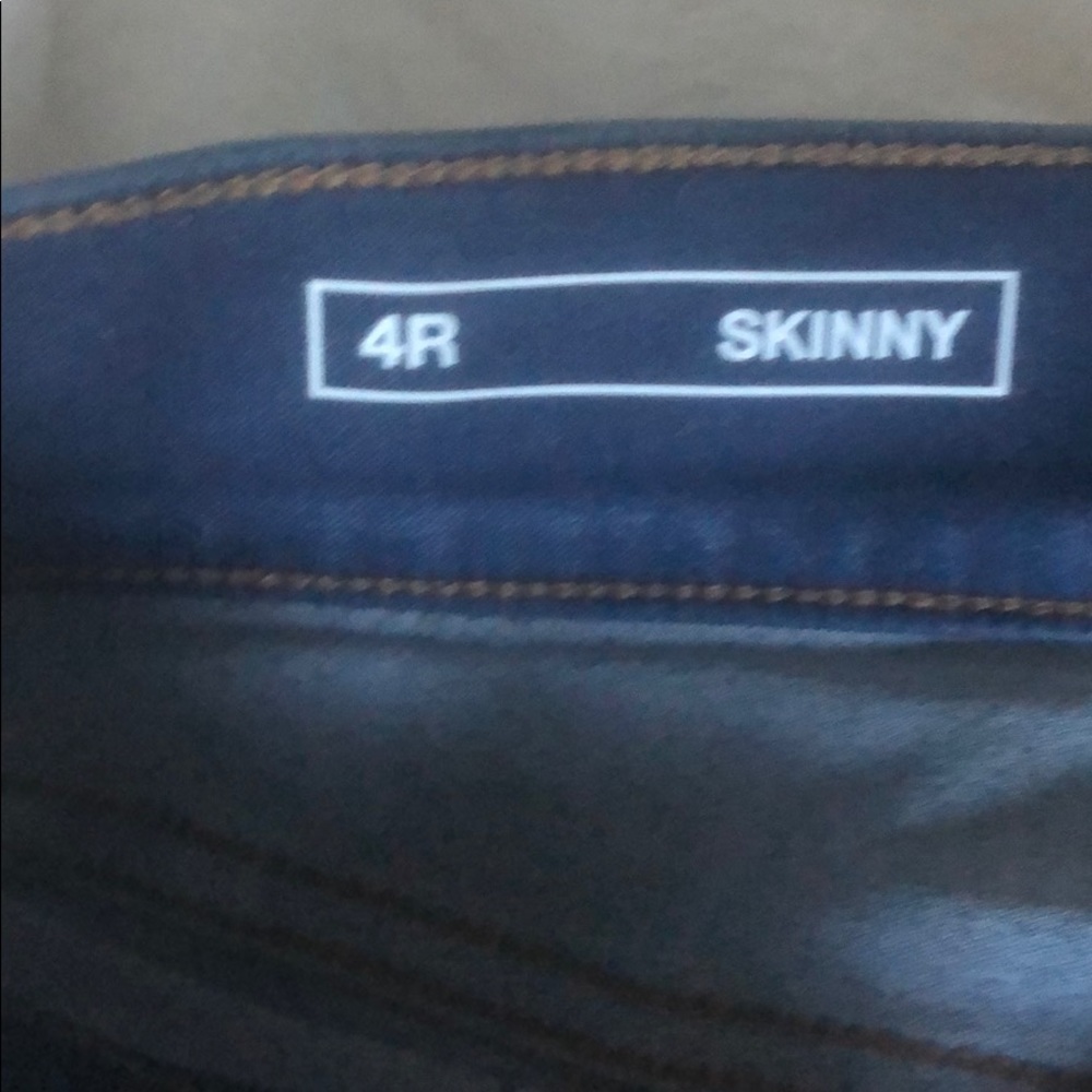 Skinny jeans